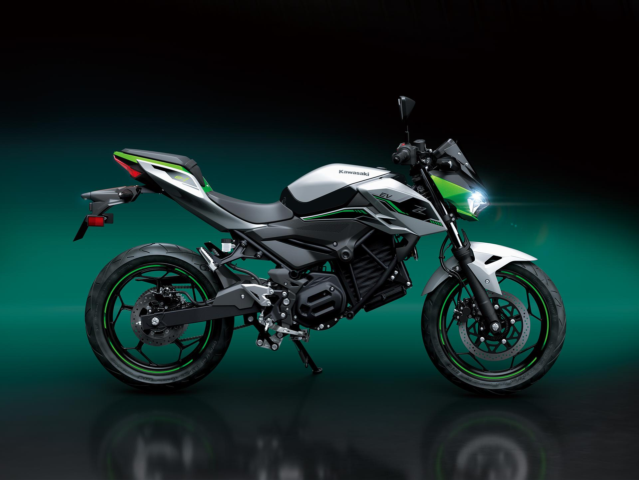 Kawasaki Ninja/Z -muotoilu ja EV-väritys