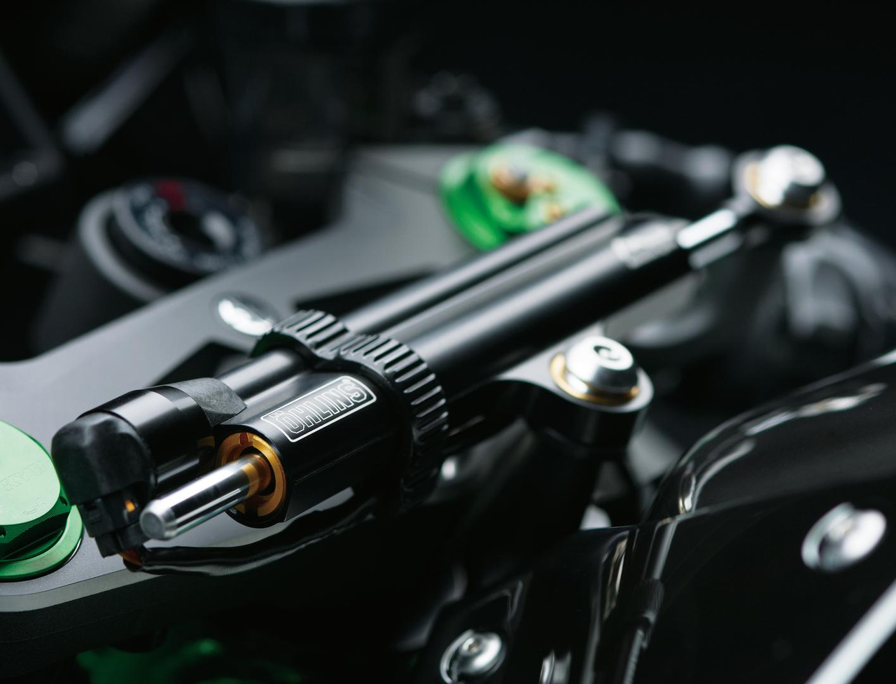 Öhlins-sähköinen ohjausvaimennin