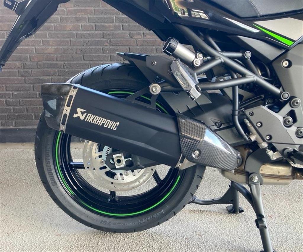 Akrapovič Black Titanium Exhaust (Versys 1100/S/SE)